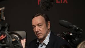 Dans la tourmente depuis les révélations de harcèlement sexuel à son encontre, l'acteur américain a été coupé au montage du prochain film de ridley scott, rapporte deadline. Kevin Spacey Evince De Tout L Argent Du Monde Ladepeche Fr