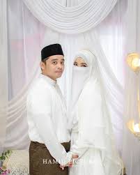 Untuk masuk ke the lodge maribaya, maka anda harus membayar untuk berfoto dan menikmati fasilitas di tempat ini. Kisah Viral Bikin Haru Pendeta Datang Ke Nikahan Putrinya Yang Bercadar