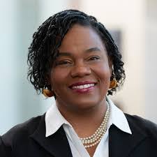 Amelia Hunter's Instagram, Twitter & Facebook