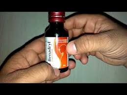 Benadryl Cough Syrup Uses Composition Side Effect How To Use Benadryl Cough Formula Review Youtube