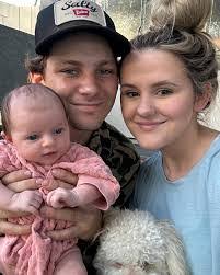 Rae Jordan's Instagram, Twitter & Facebook