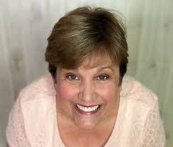 Elsie Capps's Instagram, Facebook & TikTok