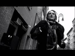 Black And White Music Video Female Singer 2000s Pin By Chirag Patel On Leisure Music Videos Rock Music Music