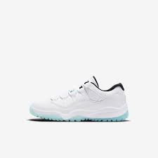 Shop collection golf jordan soccer running basketball tennis nikelab training & gym football baseball nike sportswear acg skateboarding lacrosse fan gear nike flyease women new & featured new releases best sellers best of air max top picks for mom trending: Jordan Shoes Nike Com