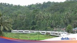 Stasiun semarang tawang (smt), juga disebut stasiun tawang, adalah stasiun kelas besar tipe a di tanjung mas, semarang utara, semarang. Operasional Loket Stasiun Pt Kai Daop Iv Semarang Akan Dibatasi
