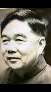 President of Guyana, Arthur Chung, was introduced to the Indian cricket  team prior to the start of the final days of play of the third Test between  West Indies and India at