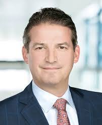 Jeffrey Garfield's Instagram, Twitter & Facebook