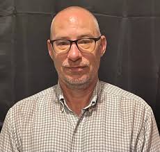 Scott Heaton's Instagram, Twitter & Facebook