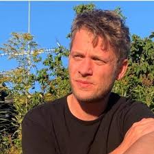 David Bertelsen (@DavidJBertelsen)