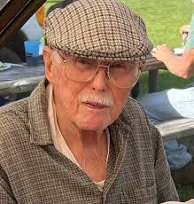 Walter Eaton's Instagram, Twitter & Facebook