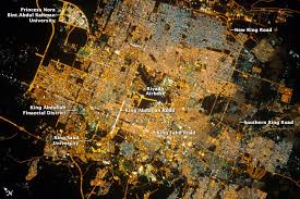 Riyadh At Night City Riyadh Pretty Places