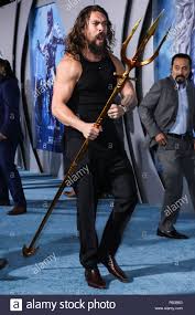 Einst heimat der fortschrittlichsten zivilisation der erde, ist die stadt atlantis heute ein unterwasserkönigreich, das vom machthungrigen könig orm regiert wird. Aquaman Jason Momoa Stockfotos Und Bilder Kaufen Alamy