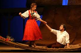 It is based on the comic opera the bartered bride by bedřich smetana. Praha Prodana Nevesta V Narodnim