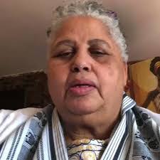 Sharonnie Perry's Instagram, Twitter & Facebook