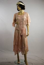 Tanti modelli di tendenza realizzati con tessuti di qualità e pensati per il confort del tuo bimbo. Joan Crawford Vintage Anni 30 Noleggio Costumi E Abiti D Epoca