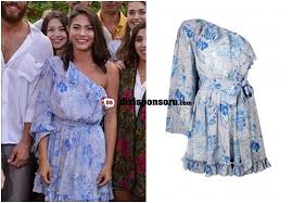 Erkenci Kus 1 Bolum Sanem In Elbisesi Dizi Sponsoru Moda Kiyafetler Moda Stilleri The Dress