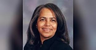 Minnie Parsons's Instagram, Twitter & Facebook