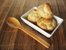 Tellement Choux Ces Petits Choux Fourres A La Creme Patissiere Au Caramel Beurre Sale 3 Http Www Caramelaub Caramel Au Beurre Sale Caramel Au Beurre Dessert