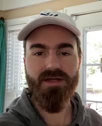 We’ve had quite a busy week at LE but there’s always time to celebrate the  ones we love ❤️ Happy birthday, Eric Koob! Here’s to many more to come 🥂  We all hope you have a great time!