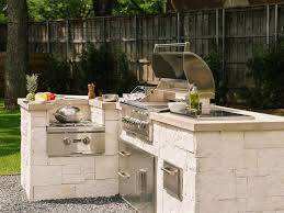 The aruba bbq island is the perfact bbq island for a 10'x10' area and will seat up to 8 outdoor bar stools. Custom Outdoor Design Southwest Florida Outdoor Kitchens Pergolas Decks Bbqs Kasa Barbq