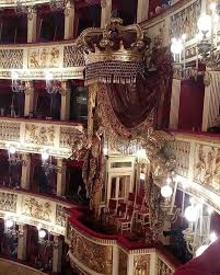 Real Teatro Borbonico San Carlo Napoli E Il Piu Antico Teatro D Opera Al Mondo Costruito Nel 1737 41 Anni Prima Della Scala 51 Prim Teatro Italia Napoli