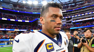 Ex-QB lists two things that could get Russell Wilson benched