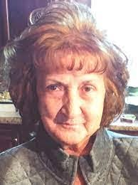 Ella Bolling's Instagram, Twitter & Facebook