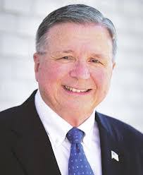 Hallie Mann's Instagram, Twitter & Facebook