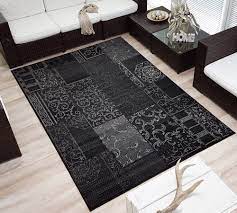 Teppiche in schwarz komplettieren jede einrichtung und verleihen unseren wohnräumen behaglichkeit. Design Velours Kurzflor Teppich Bombay Patchwork Look Ornament Schwarz Grau Teppich Boss