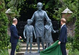 (london) — princes william and harry unveiled a statue of their mother, princess diana, on what would have been her 60th birthday thursday in a small and brief ceremony at london's kensington. Tmpksrnpfonspm