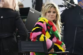 Heidi Klum Filming Germanys Next Topmodel In Front Of The Hotel Adlon In Berlin 03 Fatcaviar