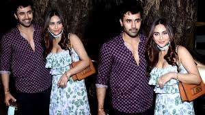 Television hunk pearl v puri is currently seen as raghbir in romantic drama bepanah pyaar opposite aparna dixit and ishita dutta.? Handsome Pearl V Puri Along With H0tt E Krystal Dsouza Arrive Anita Hassanandani Baby Shower Youtube