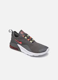 L'empeigne douce enveloppe votre pied pour un ajustement seconde peau. Chaussures Nike Enfant Achat Chaussure Nike