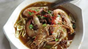 13 top attractions, seafood, mee udang & recommended homestay. Mee Udang Mak Jah Mee Ketam Kuala Sepetang Youtube
