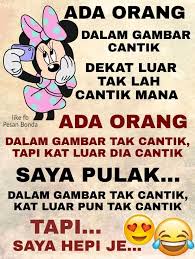 Aku sampai jam 9.00 pagi orang dah ramai juga. Facebook