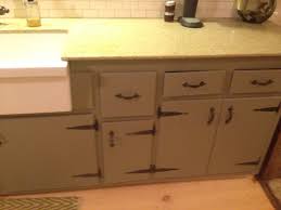 Annie Sloan Chalk Paint French Linen With Clear Wax Over Former Knotty Pine Kitchen Cabinets Knotty Pine Cabinets Knotty Pine Kitchen Kitchen Cabinet Styles