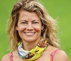 Linda Tugwell's Instagram, Twitter & Facebook