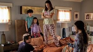 Дженнифер гарнер, джун диана рафаэль, дженна ортега и др. Yes Day Jennifer Garner Film Release Date Cast True Story Bt Tv