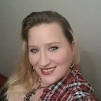 Laura Buis's Instagram, Twitter & Facebook