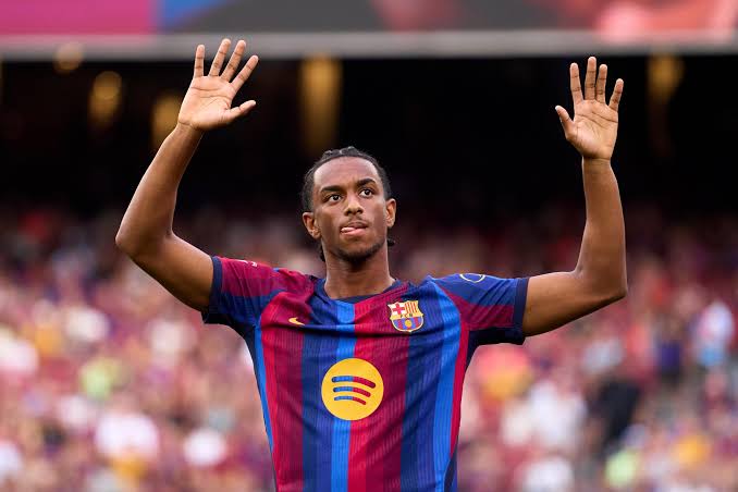 Alejandro Balde to leave Barcelona? Defender makes shock decision after  talks with club | Barca Blaugranes