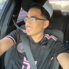 Can I hook up a second battery to my RV?