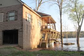 Fred pierce, from 1972 until the television station's. Breakaway Barges Damage House On Tennessee River The Waterways Journal