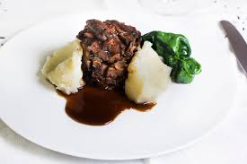 Este rabo de toro cordobés es fácil en su preparación y muy sabroso que hará que nos chupemos los dedos. Rabo De Toro Buey Vaca O Ternera Receta La Cocina De Frabisa La Cocina De Frabisa
