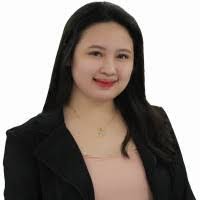 Angela Bunda's Instagram, Twitter & Facebook