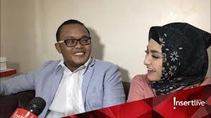 Tribunstyle akan merangkum untuk kalian sosok nathalie holscher yang sedang viral. Sule Lamar Nathalie Holscher Settingan Atau Beneran
