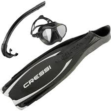 cressi reaction pro snorkelling package