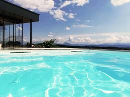 Modernes Poolhaus Mit Schiebe Dreh Systemen Sunflex Sf 35 In 2020 Poolhaus Modernes Poolhaus Pool Haus