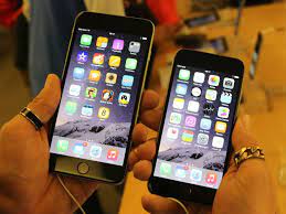 Offizielle informationen von apple gibt es für einige portale gilt schon fast als sicher: Verkauf Des Iphone 6 Und Iphone 6 Plus Angelaufen Zdnet De