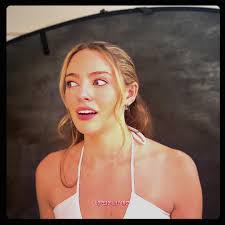 Danielle Stuckey's Instagram, Twitter & Facebook