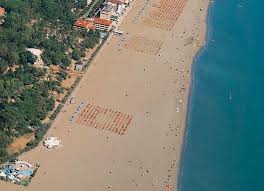 Caorle.it, il portale principale di caorle, partner web hotel keepers 'association di caorle a.c.a, presenta l'elenco dei più importanti hotel di caorle e appartamenti per le più belle vacanze al mare. Camping Direkt Am Meer Caorle